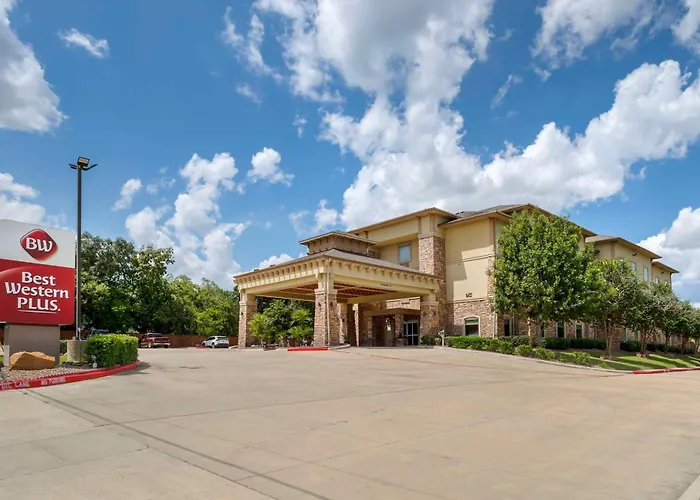 Best Western Plus Goliad Inn & Suites