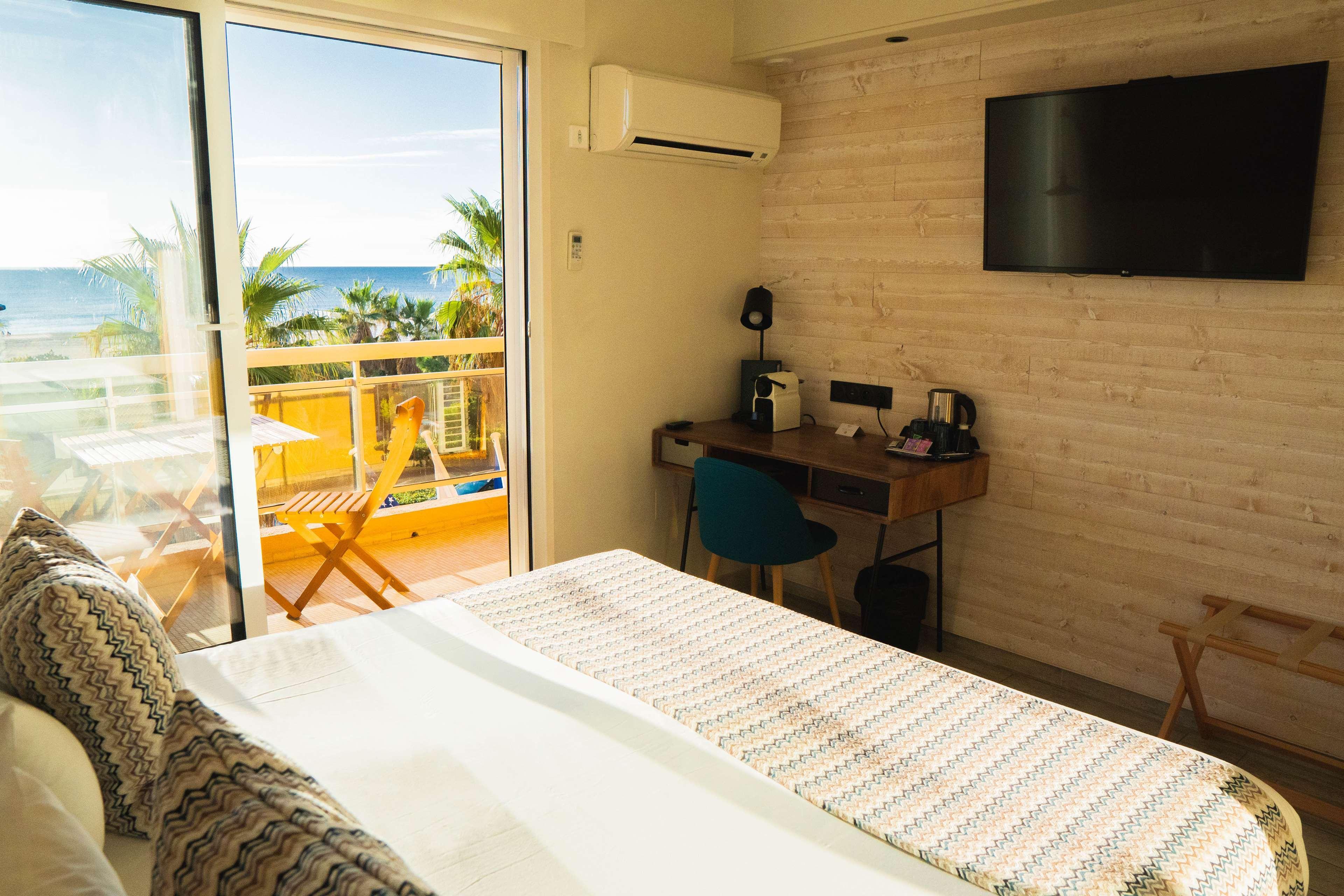 Best Western Plus & Hotel 3*