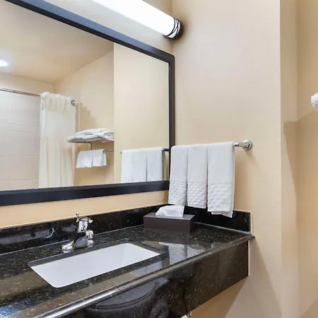 Best Western Plus Goliad Inn & Suites Exterior photo