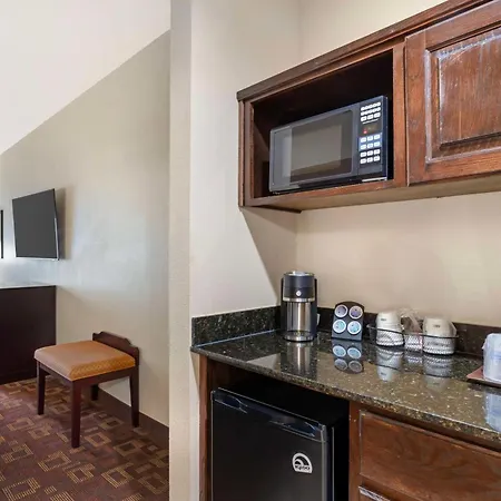 Best Western Plus Goliad Inn & Suites Exterior photo